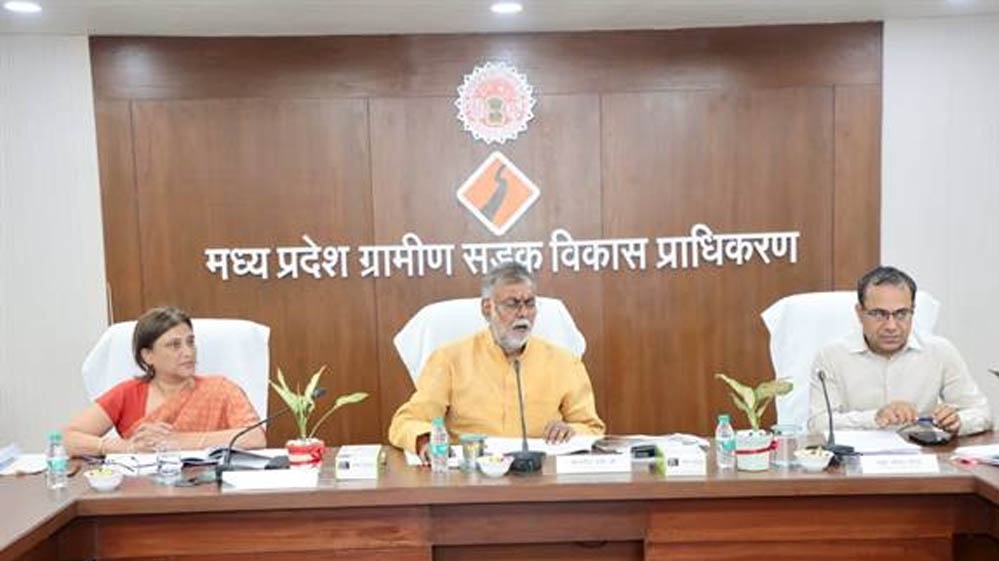 मंत्री पटेल के निर्देश: स्वच्छ भारत मिशन को गति देने के लिए बने दीर्घकालिक एक्शन प्लान