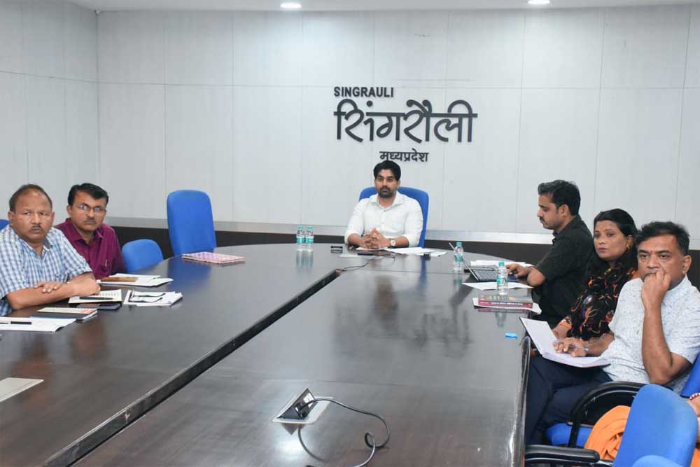 मुख्य सचिव ने अधिकारियों को दिए मुख्यमंत्री जन विश्वास अभियान के संबंध में निर्देश
