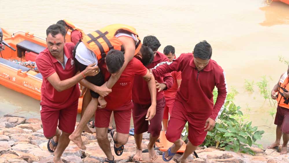बाढ़ एवं आपदा से निपटने की तैयारियों को परखा, कोरी डेम में हुआ मॉक एक्सरसाइज