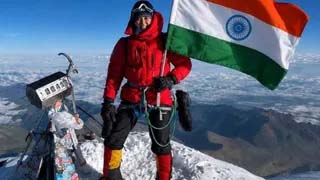 एवरेस्ट के बाद एल्ब्रुस और किलिमंजारो पर लहराया तिरंगा, डॉ. आशा का सेवन समिट्स मिशन की ओर कदम
