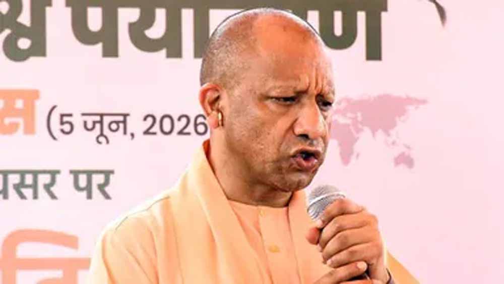 युवाओं और रोजगार पर फोकस, यूपी चुनाव से पहले योगी ने संभाली कमान